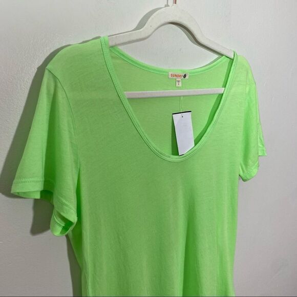 ANTHROPOLOGIE Sundry Neon Green V-Neck 100% Cotton T-Shirt - Picture 3 of 6